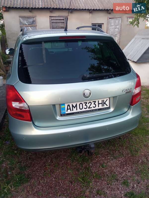 Универсал Skoda Fabia 2009 в Житомире