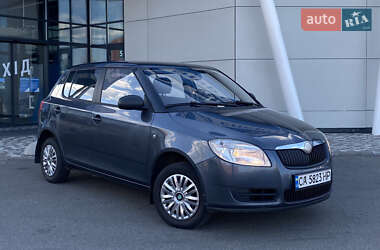 Хэтчбек Skoda Fabia 2008 в 