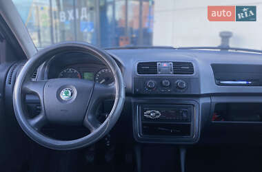 Хэтчбек Skoda Fabia 2008 в 