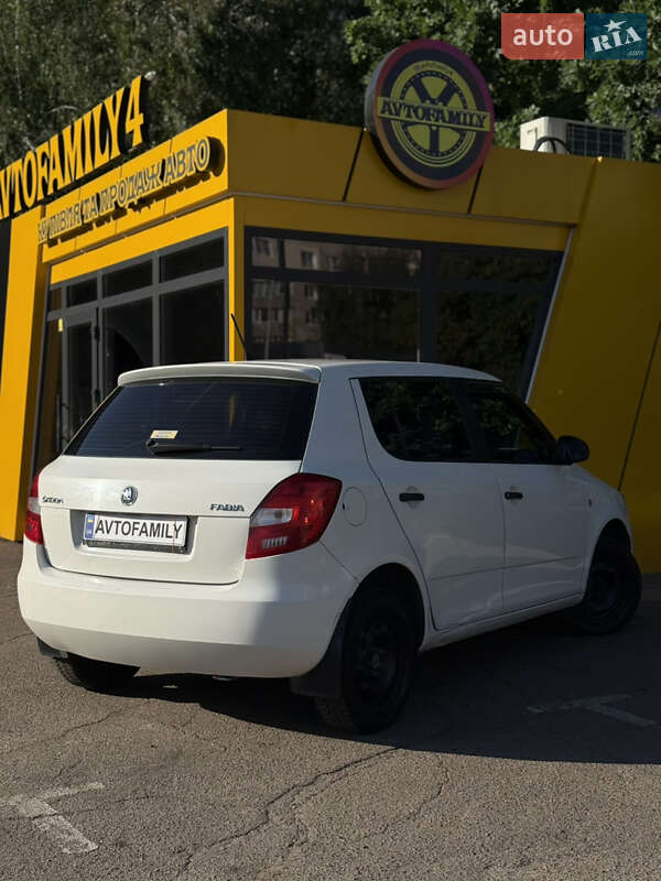 Хэтчбек Skoda Fabia 2013 в Киеве