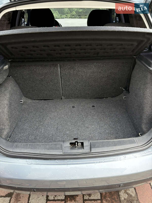 Хэтчбек Skoda Fabia 2004 в Стрые