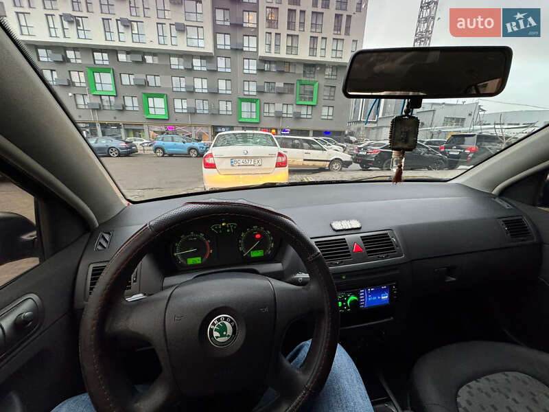 Хэтчбек Skoda Fabia 2007 в Львове