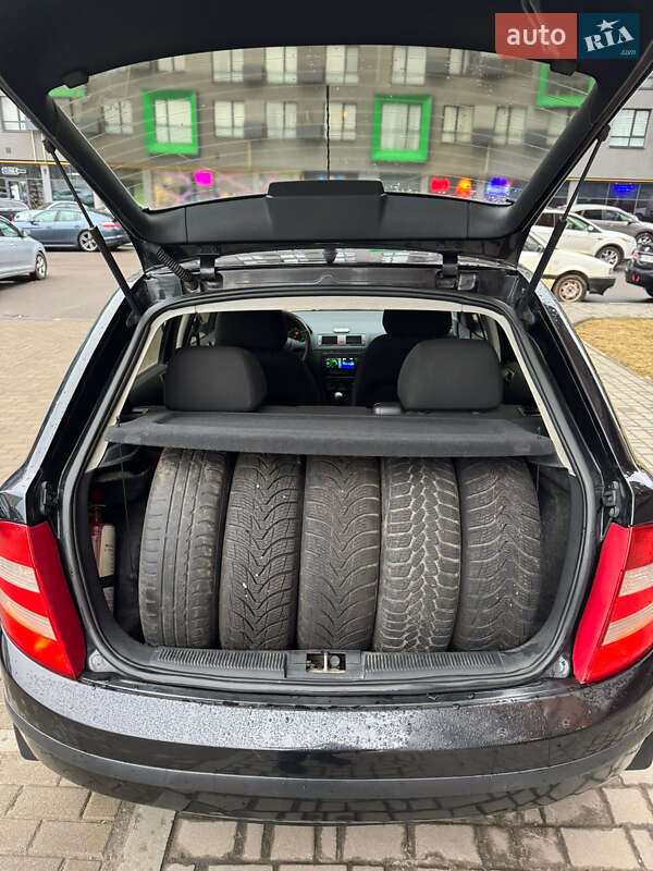 Хэтчбек Skoda Fabia 2007 в Львове