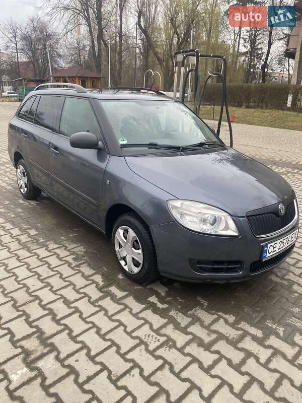 Универсал Skoda Fabia 2008 в Черновцах