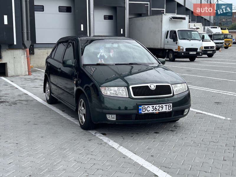 Хэтчбек Skoda Fabia 2001 в Львове