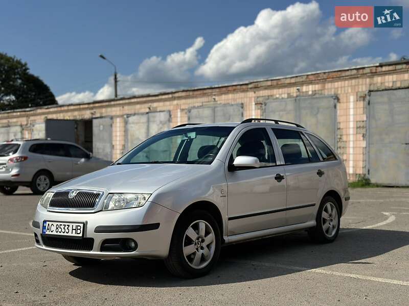 Універсал Skoda Fabia 2004 в Луцьку
