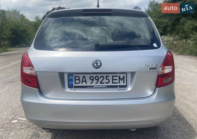 Універсал Skoda Fabia 2009 в Кропивницькому