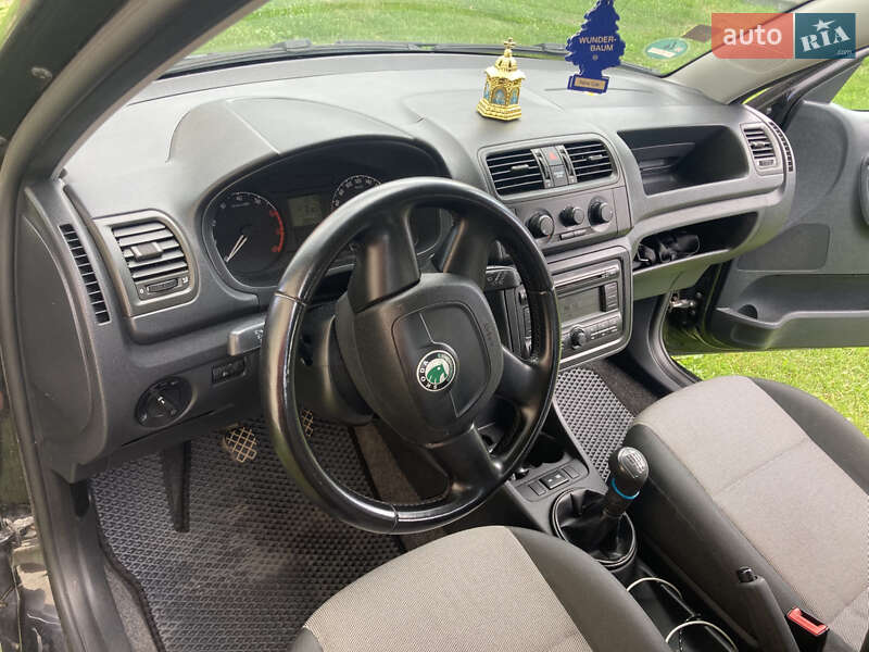 Хэтчбек Skoda Fabia 2009 в Славском
