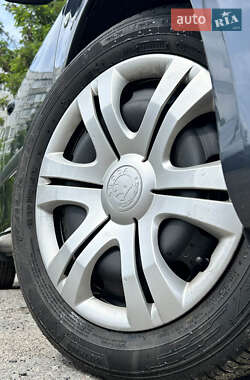 Универсал Skoda Fabia 2010 в 