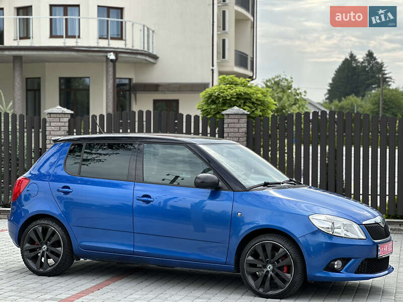 Хэтчбек Skoda Fabia 2011 в Староконстантинове