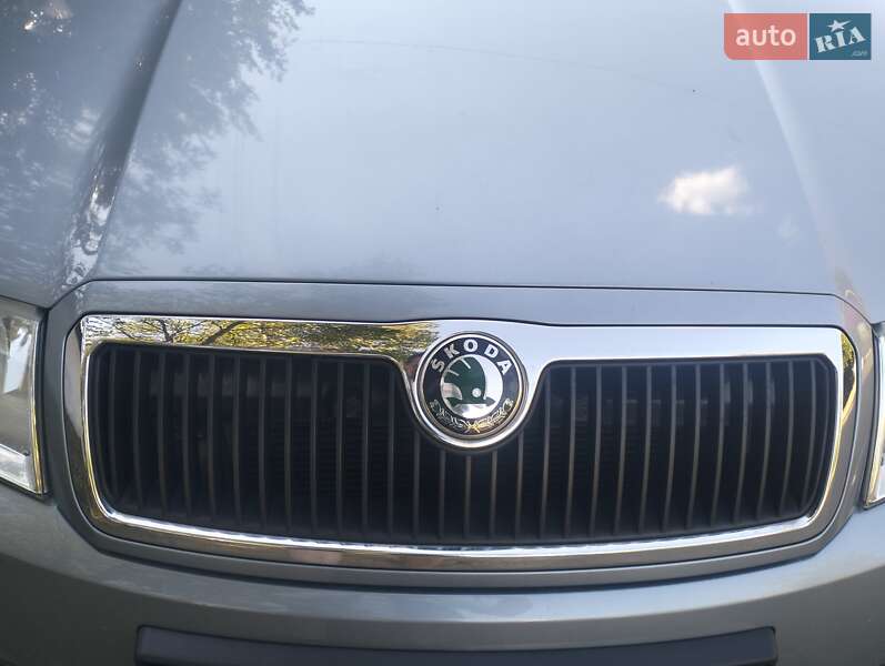 Універсал Skoda Fabia 2004 в Сумах