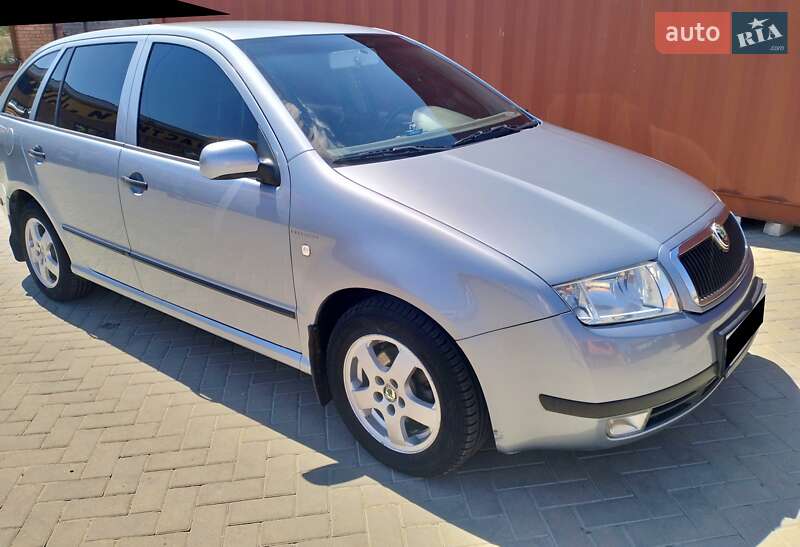 Універсал Skoda Fabia 2004 в Сумах