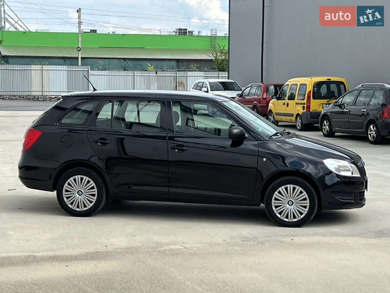 Універсал Skoda Fabia 2013 в Вінниці