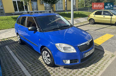 Универсал Skoda Fabia 2010 в Киеве