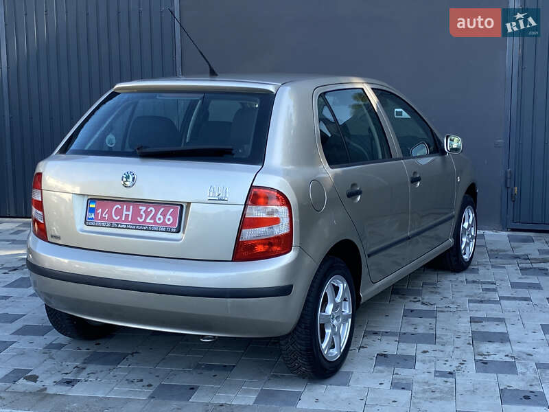 Хэтчбек Skoda Fabia 2005 в Калуше