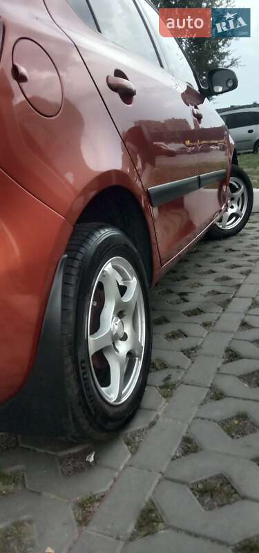 Хетчбек Skoda Fabia 2008 в Києві