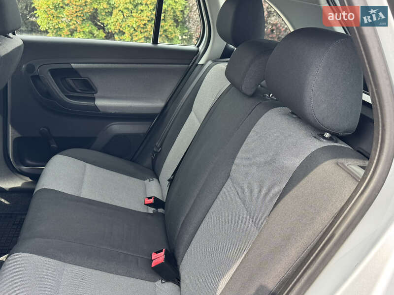 Универсал Skoda Fabia 2010 в Полтаве