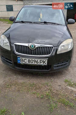 Хэтчбек Skoda Fabia 2009 в Городке