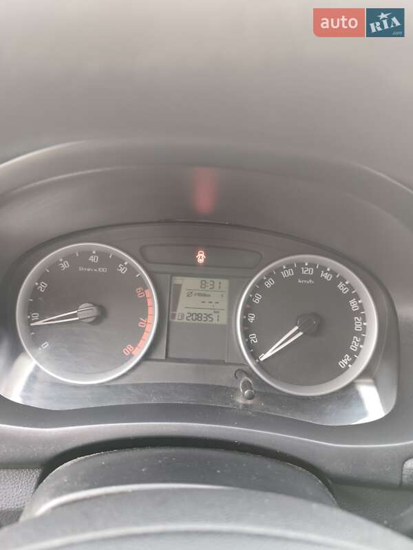 Хетчбек Skoda Fabia 2008 в Києві