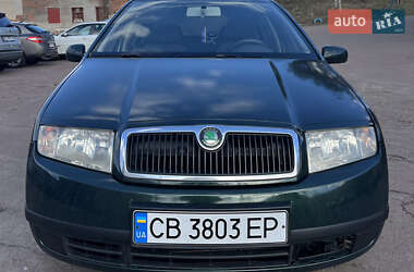 Седан Skoda Fabia 2003 в Чернігові