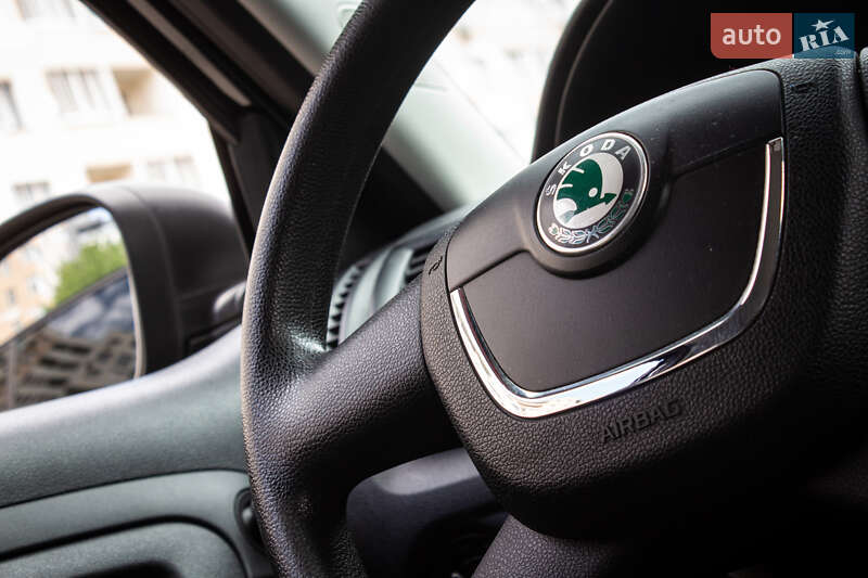 Хэтчбек Skoda Fabia 2010 в Львове фото 35 Хэтчбек Skoda Fabia 2010 в Львове