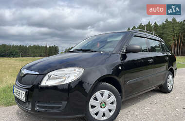 Універсал Skoda Fabia 2008 в Черкасах