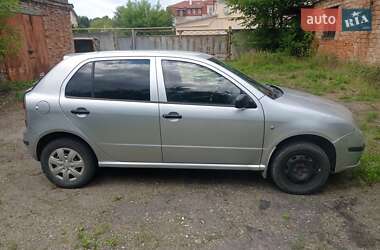 Хэтчбек Skoda Fabia 2006 в 
