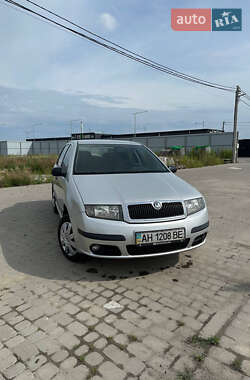 Седан Skoda Fabia 2006 в Львове