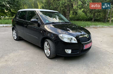 Хэтчбек Skoda Fabia 2008 в 