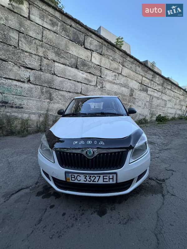 Хэтчбек Skoda Fabia 2011 в Львове