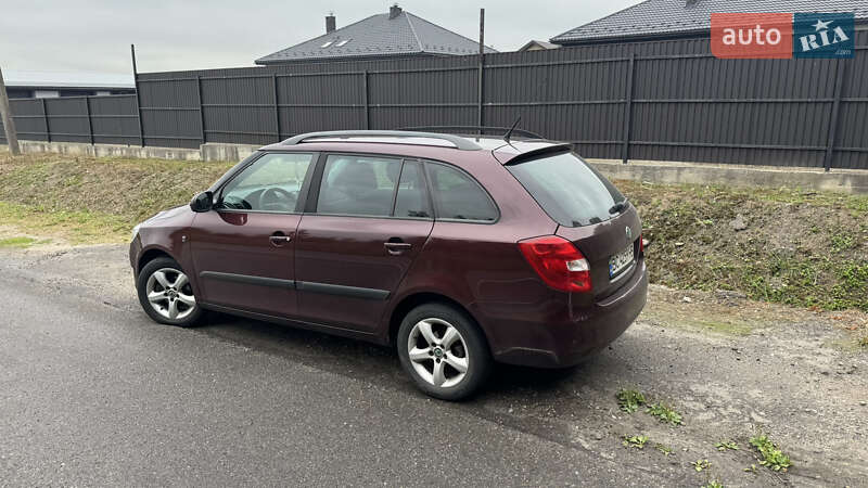 Универсал Skoda Fabia 2011 в Львове фото 11 Универсал Skoda Fabia 2011 в Львове
