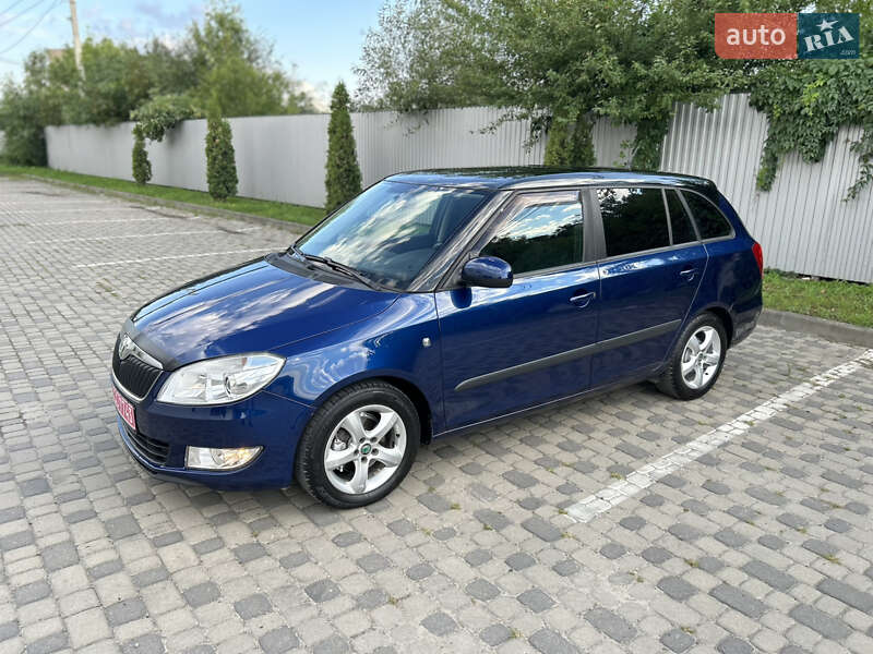 Універсал Skoda Fabia 2010 в Івано-Франківську