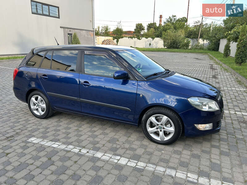 Універсал Skoda Fabia 2010 в Івано-Франківську