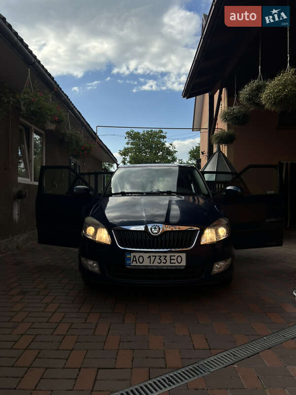 Універсал Skoda Fabia 2010 в Тячеві