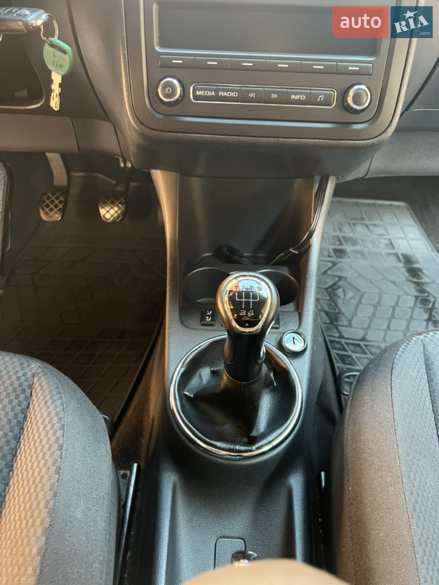 2010 Skoda Fabia - мініатюра 19