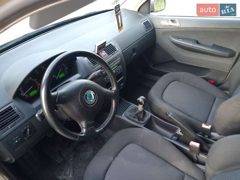 Седан Skoda Fabia 2005 в Тернополі