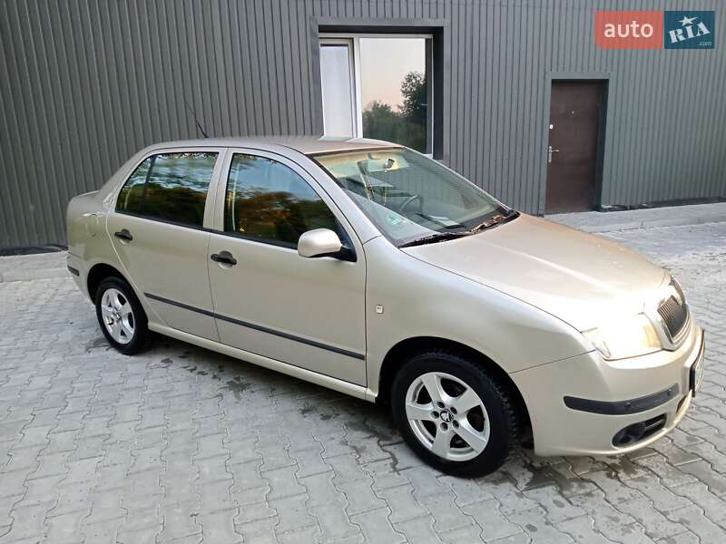 Седан Skoda Fabia 2005 в Тернополі