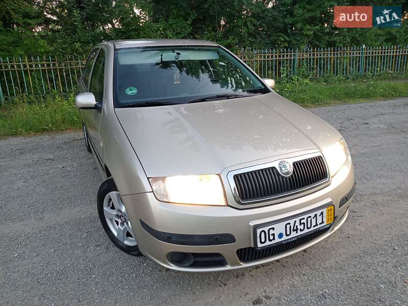 Седан Skoda Fabia 2005 в Тернополі