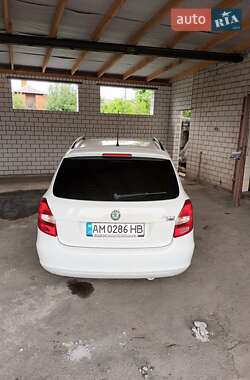 Универсал Skoda Fabia 2010 в 