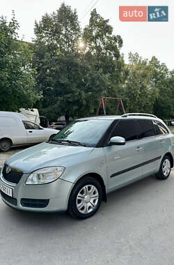 Універсал Skoda Fabia 2009 в Львові