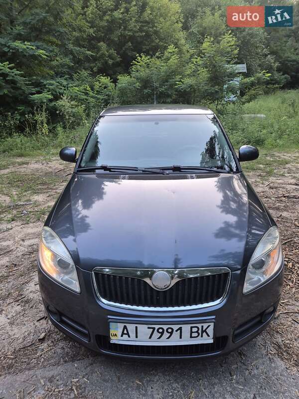 Хэтчбек Skoda Fabia 2008 в Броварах