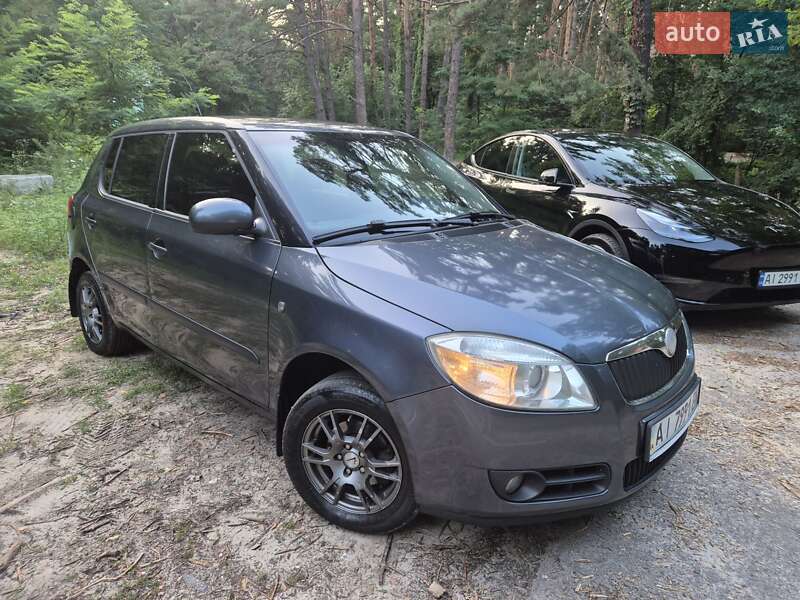 Хэтчбек Skoda Fabia 2008 в Броварах