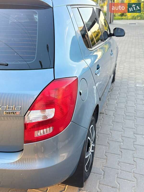 Хэтчбек Skoda Fabia 2007 в Львове