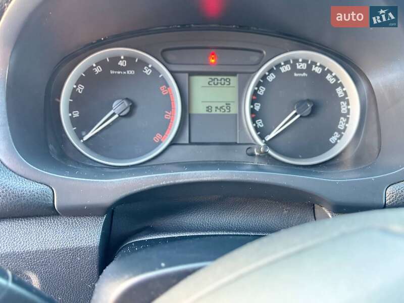 Хэтчбек Skoda Fabia 2007 в Львове