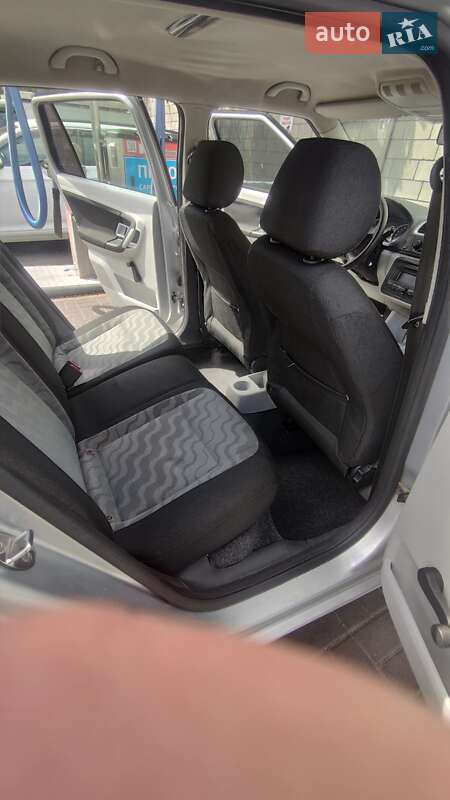 Універсал Skoda Fabia 2008 в Києві