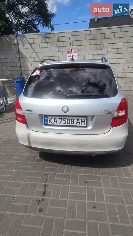 Універсал Skoda Fabia 2008 в Києві