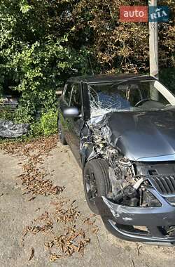 Хэтчбек Skoda Fabia 2010 в 