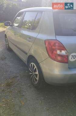Хэтчбек Skoda Fabia 2011 в Львове