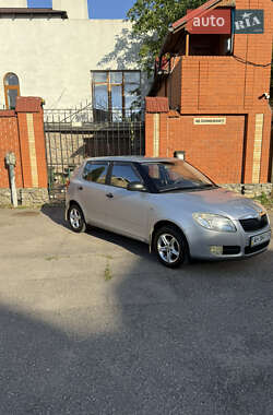 Хэтчбек Skoda Fabia 2008 в 