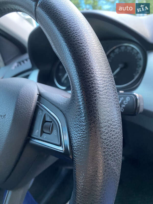 Хетчбек Skoda Fabia 2016 в Києві